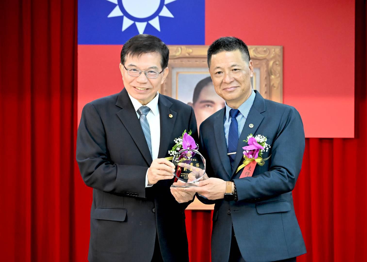 114年4月30日簽訂團體協約